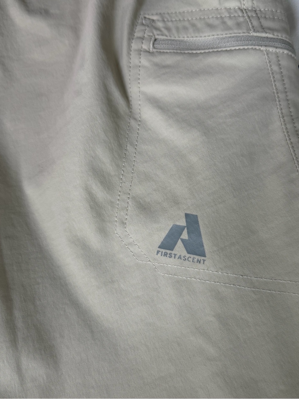 Women’s Eddie Bauer Guide Pro Pants Size 12P - Picture 5 of 7